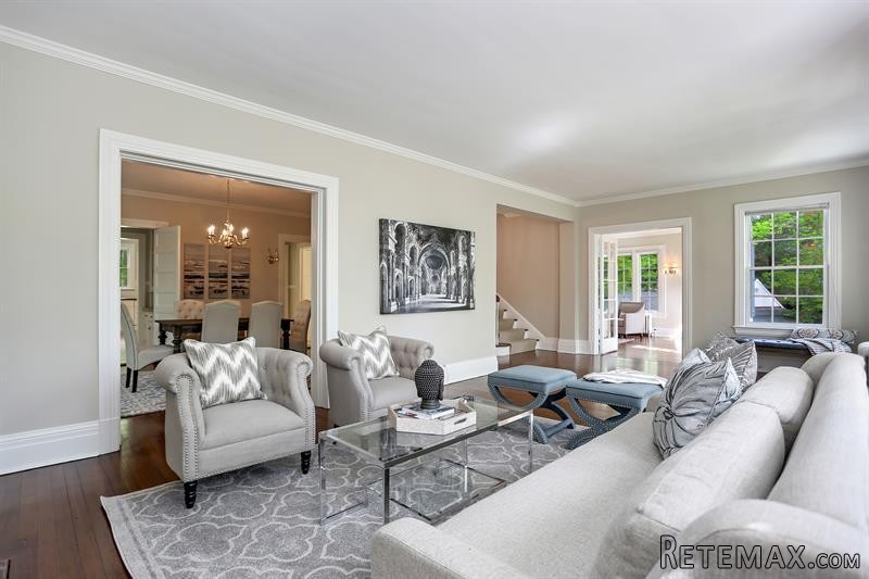 6 bedroom House For Sale: 81 Brookside.. - 2