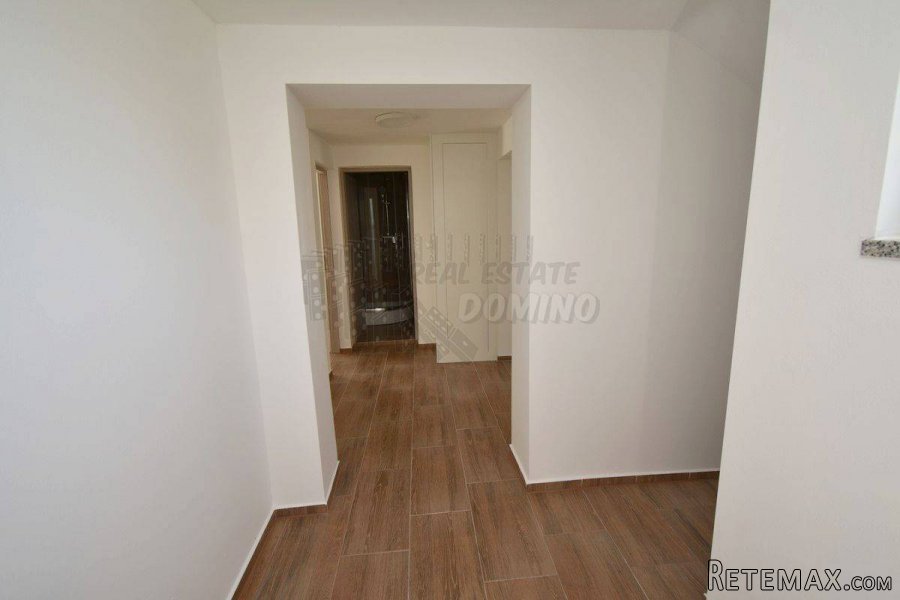 Apartman u prizemlju zgrade-adaptirano!! - 13