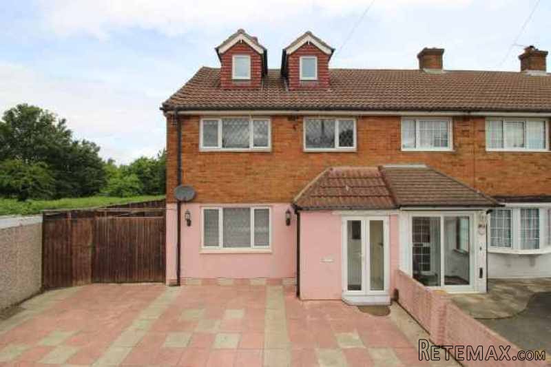 4 bedroom, End Of Terrace House house..