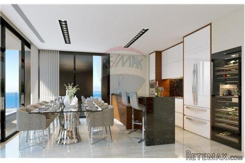 Condo/Apartment - For Sale -..