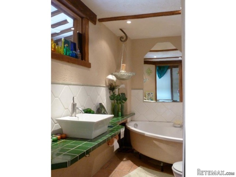 Great Renovated Property With Two.. - 2
