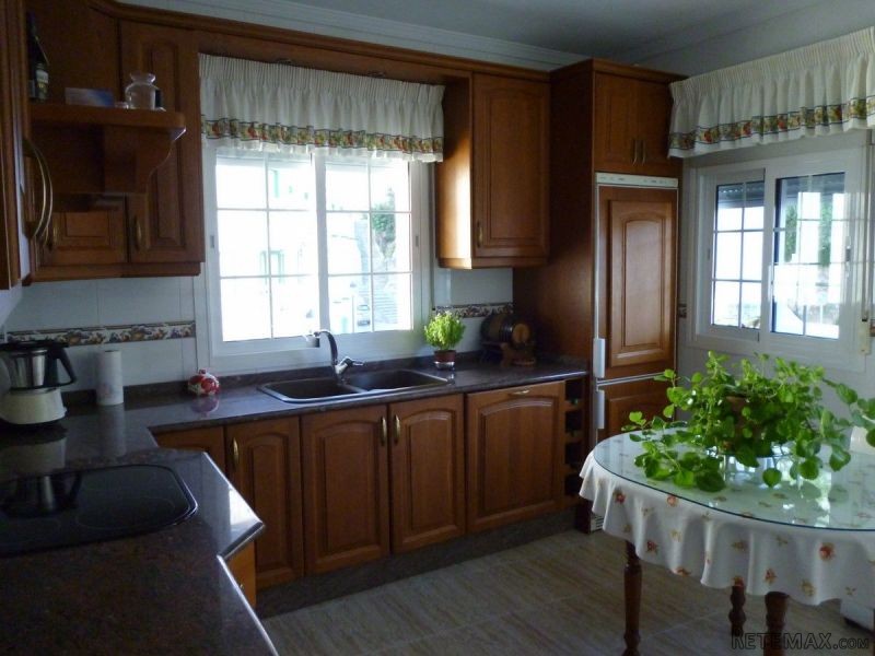 4 Bedrooms - Town House - Malaga - For.. - 2
