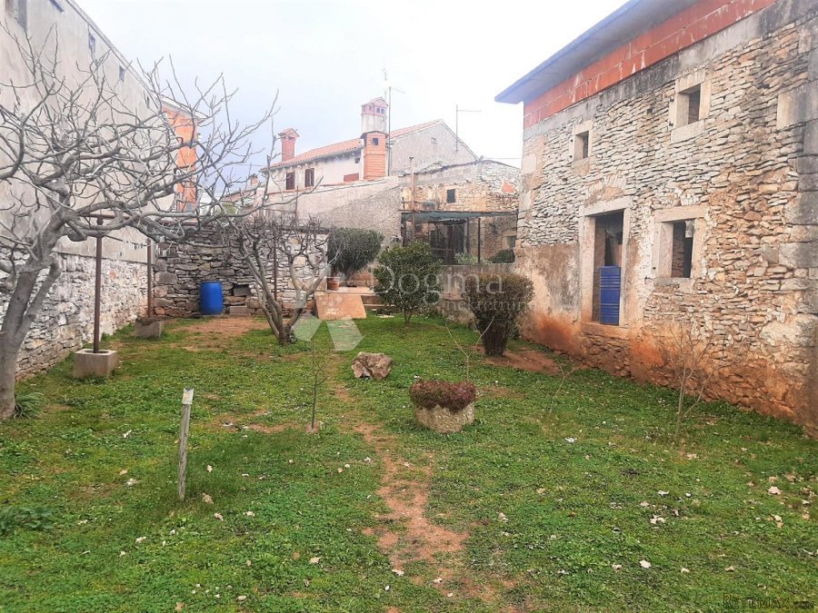 DVIJE ISTARSKE KUĆE SA VELIKIM POTENCIJALOM - 5