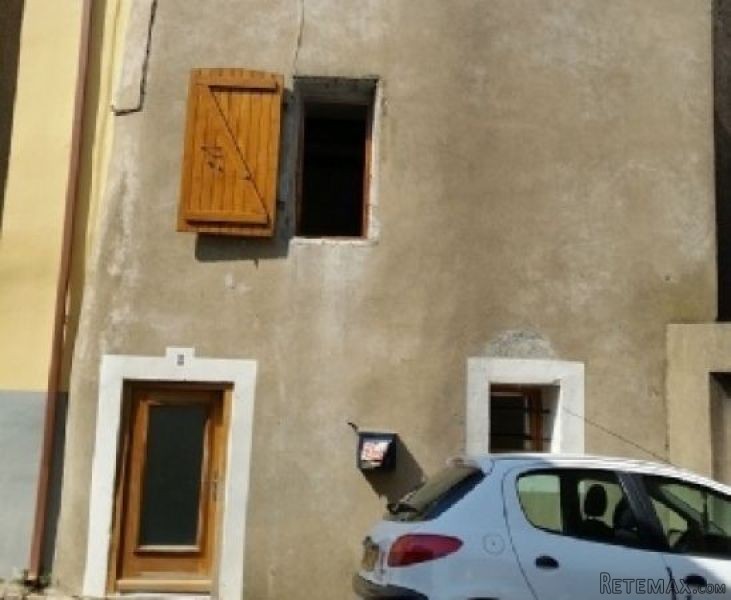Village House in Nice Village