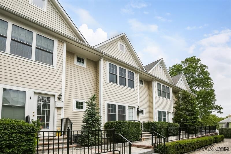 3 bedroom House For Sale: 60 Lathers..