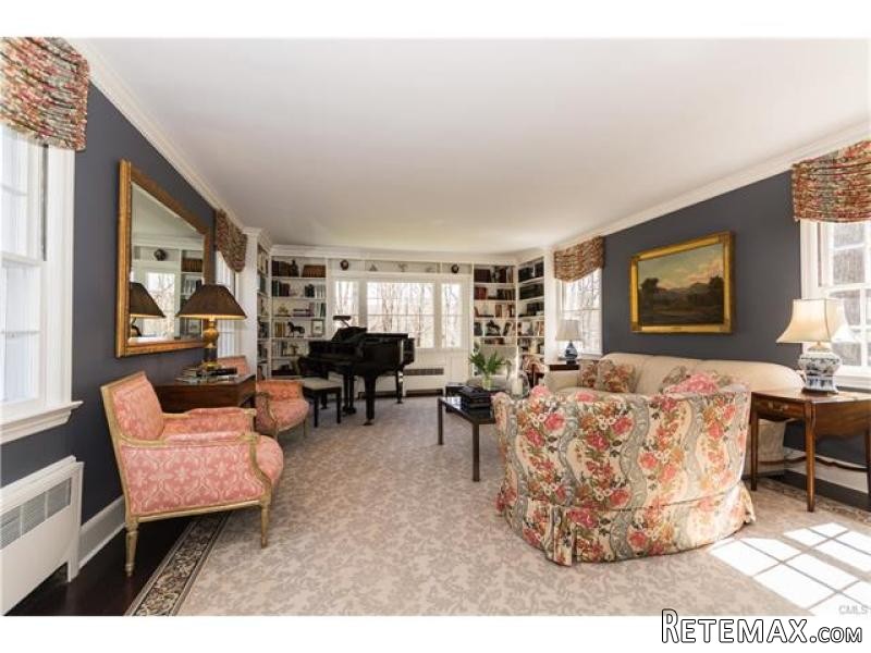 5 bedroom House For Sale: 554 VALLEY.. - 2