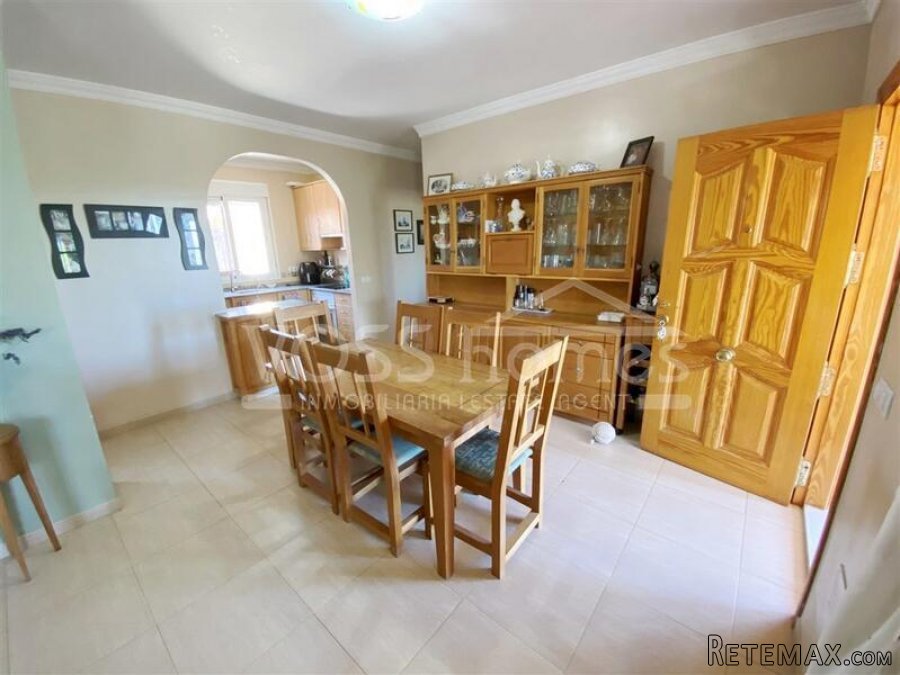 NEW & EXCLUSIVE LISTING TO VOSS HOMES - A spacious 3 bed.. - 18