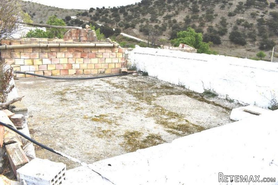 EXCLUSIVE TO VOSS HOMES - A traditional Spanish hamlet.. - 19
