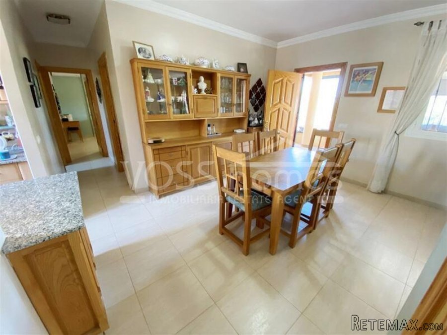 NEW & EXCLUSIVE LISTING TO VOSS HOMES - A spacious 3 bed.. - 19