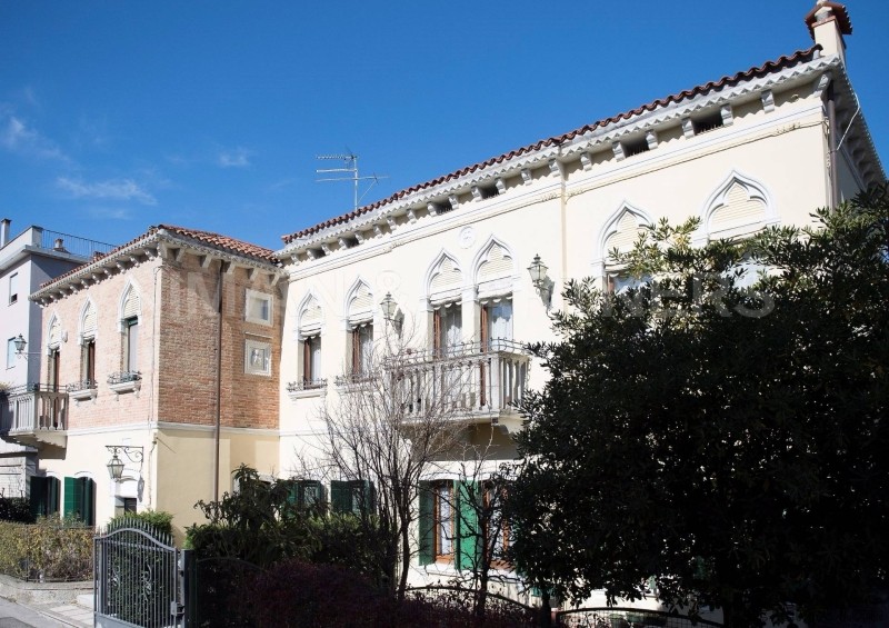 Appartamento in Vendita a Venezia