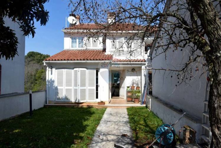 Poreč, Obiteljska kuća nedaleko mora i centra Poreča