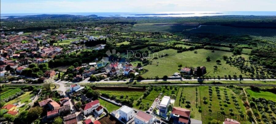 DVIJE VILLE S 2 BAZENA, POGLED NA MORE!!! - 2