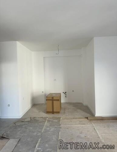 Dvosoban stan lux, Bar, 215.000Eur - 2