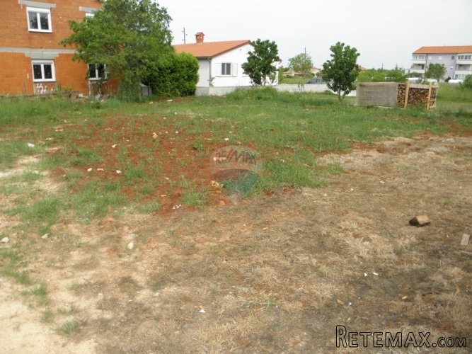Građevinsko zemljište u Valbandonu - 2