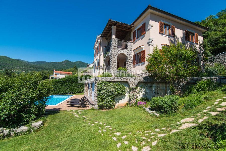 Opatijsko zaleđe, Veprinac, novija prekrasna vila s bazenom