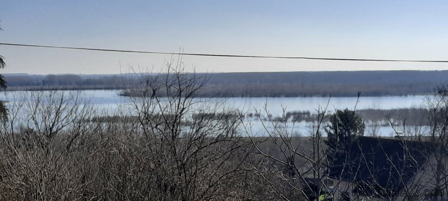 Plac sa pogledom na Dunav - 3
