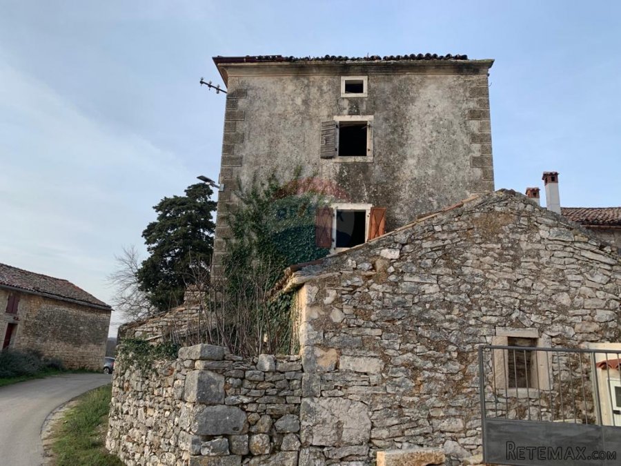 Istra, Barban, lijepa autohtona starina na tri etaže - 5