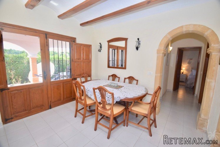 South facing villa with private pool for sale in Javea, on.. - 5