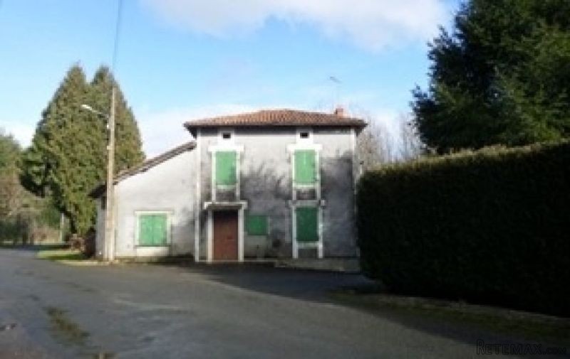 Detached House To Renovate In Quiet..