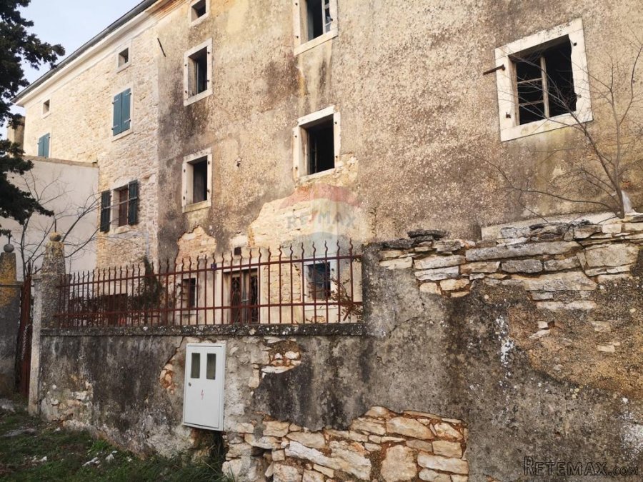Istra, Barban, lijepa autohtona starina na tri etaže - 6