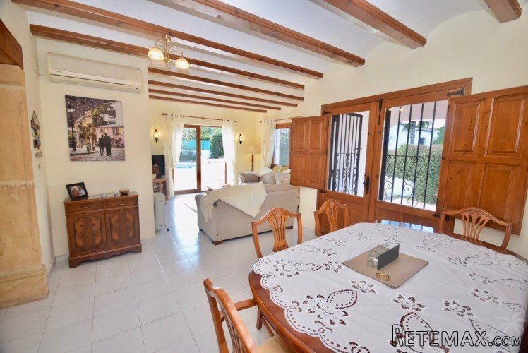 South facing villa with private pool for sale in Javea, on.. - 6