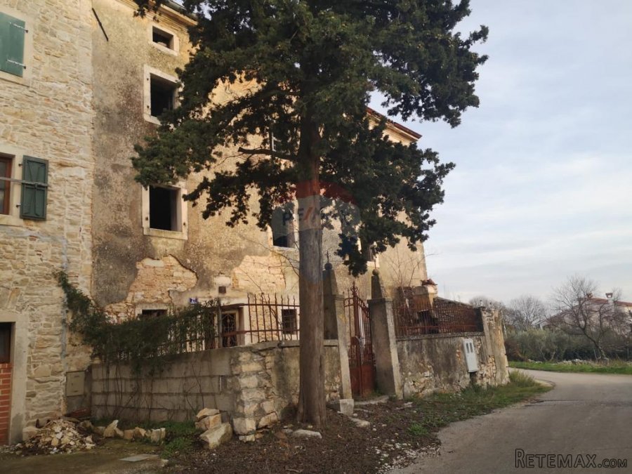 Istra, Barban, lijepa autohtona starina na tri etaže - 8