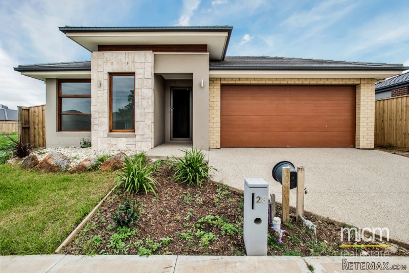 Newly-Built Designer Home Ideal for..