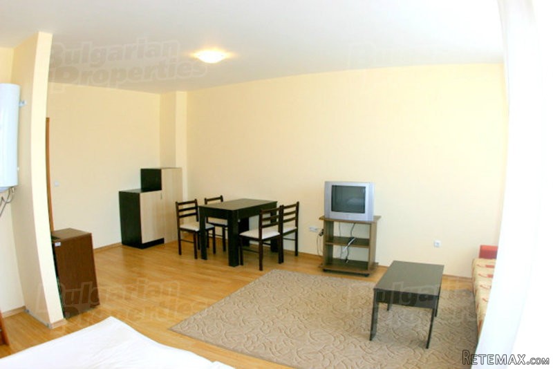 Spacious And Convenient Apartment Near.. - 2