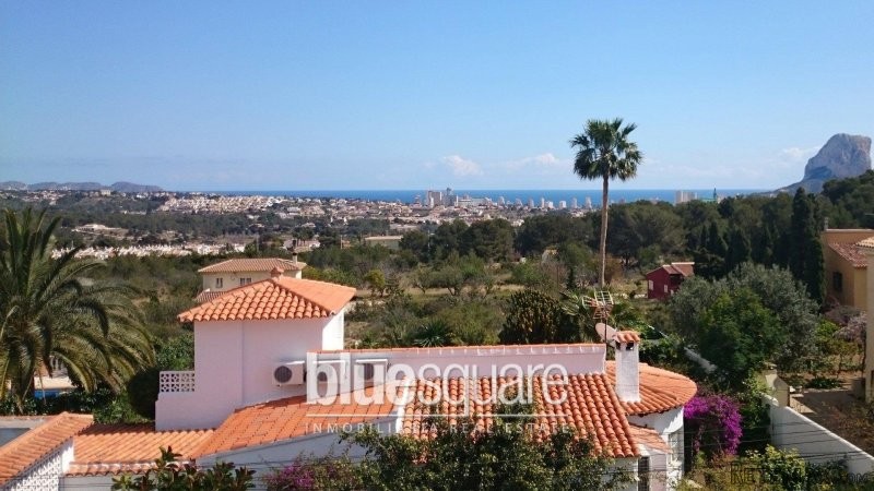 Large family home with sea views - 2