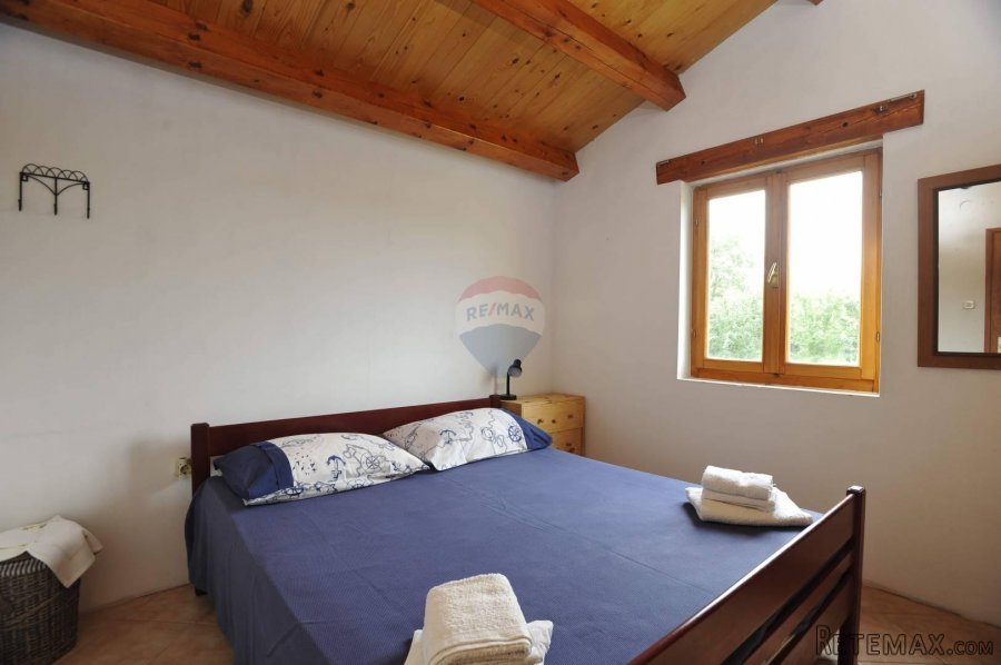 Rovinj,Ranch-20 000m2 i 3 kuće,1km od mora - 10