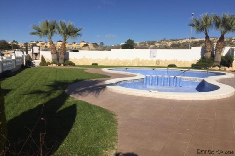 3 bedrooms apartment with garden and..