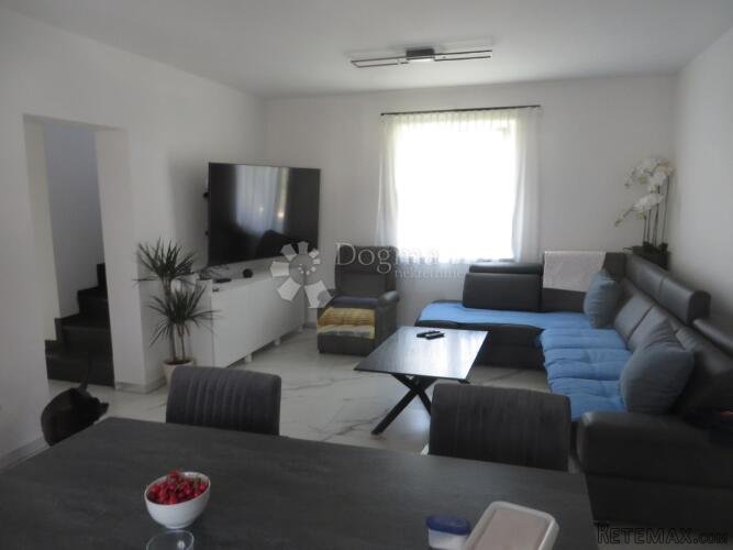 Malinska, luksuzna kuća 240 m2 sa bazenom, prodaja - 2