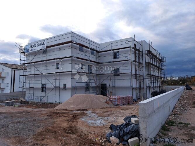 Dvoetažni stan u novogradnji - 3
