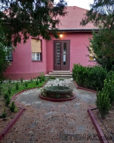 Prodajem vilu u strogom centru Zrenjanina - 3