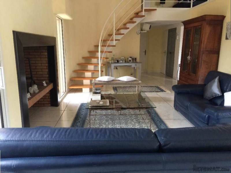 Architect Designed Villa with Pool - 2