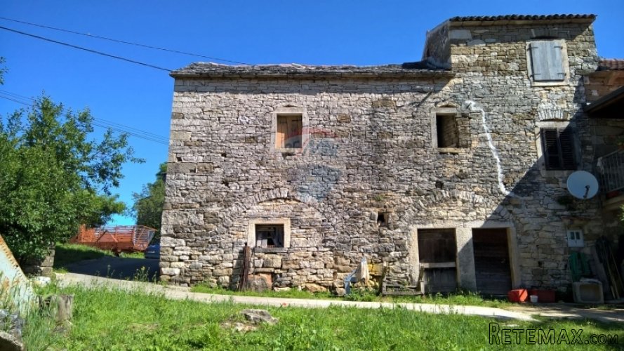 Grožnjan, kamena kuća za adaptaciju
