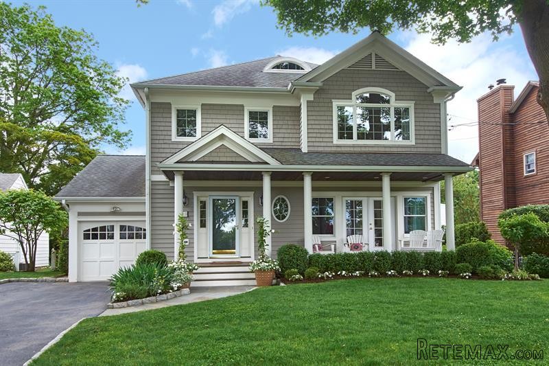 4 bedroom House For Sale: 19 Everett..