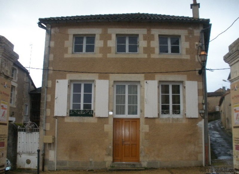 Big house to update in historical area..