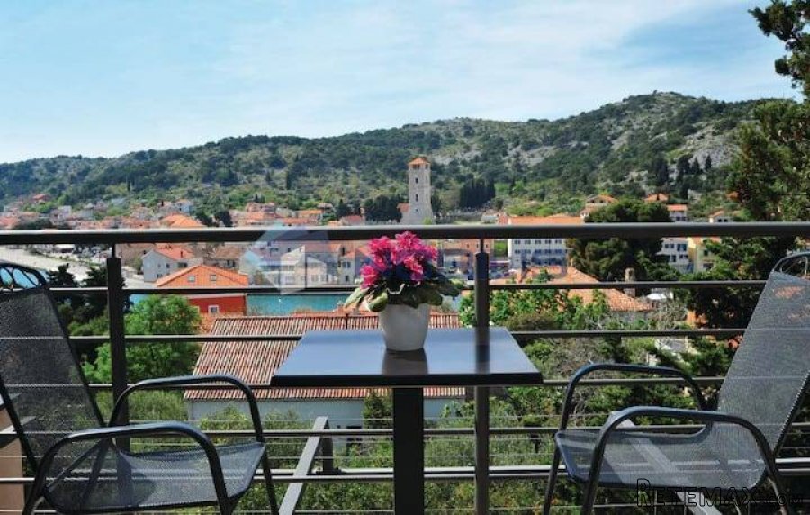 Šibenik, Tisno, vrhunska kuća