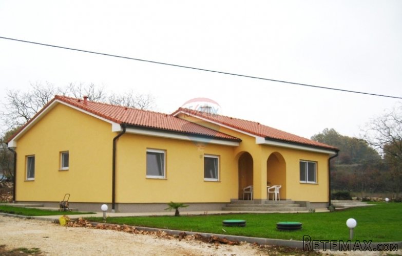 Istra,centralna Istra, simpatična niskoenergetska prizemnica - 2