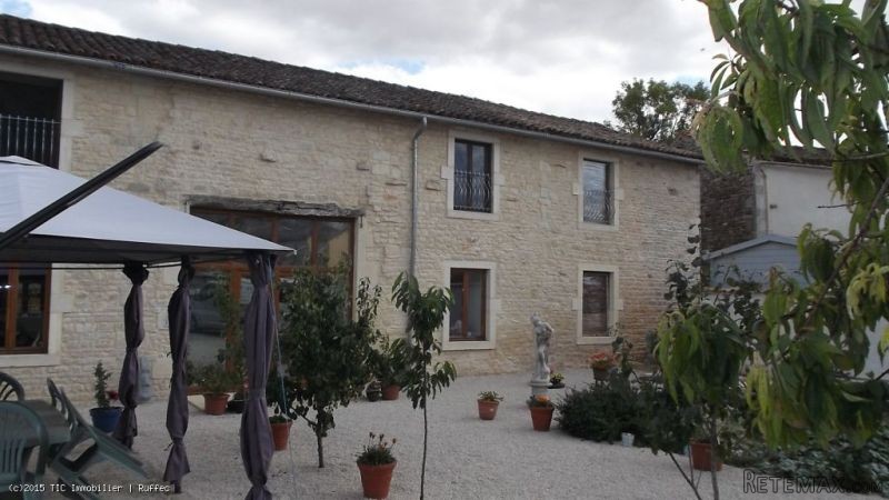 Stunning 3 bed barn conversion with a.. - 2