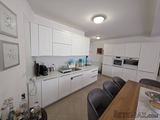 Centar Crikvenice 117 m2 - 2