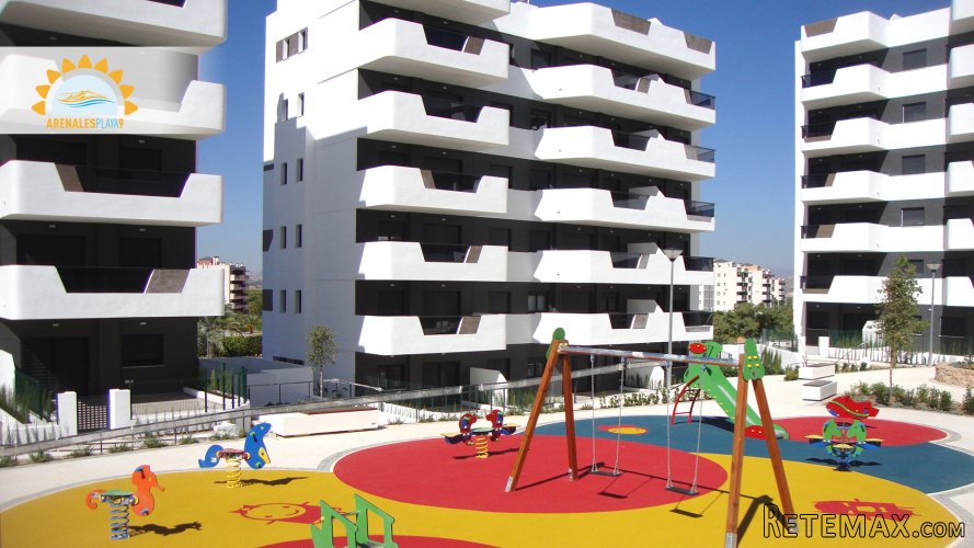 Los apartamentos se ubican en Arenales del Sol, en un.. - 2