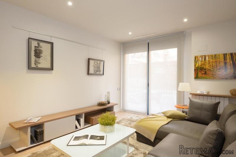 Newly built property in the center of.. - 2