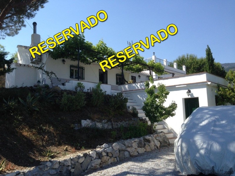 Country Houses for Sale in Canillas De..