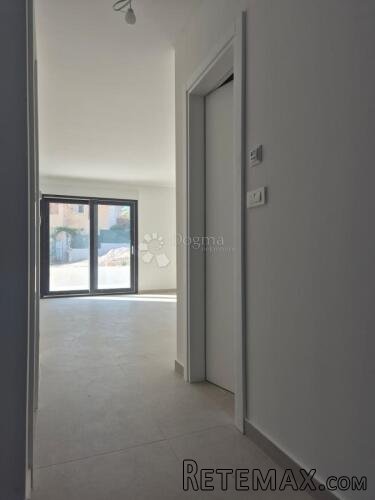 OKRUG GORNJI – NOVOGRADNJA – PROSTRAN MODERAN STAN (S1) S PR - 3