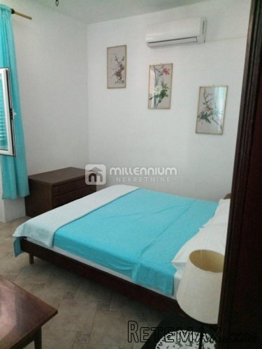 Mali Lošinj, 200m2, samostojeća kuća, 2. red od mora - 4