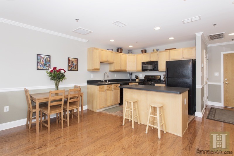 2 bedroom Apartment For Sale: 812 GRAND.. - 2