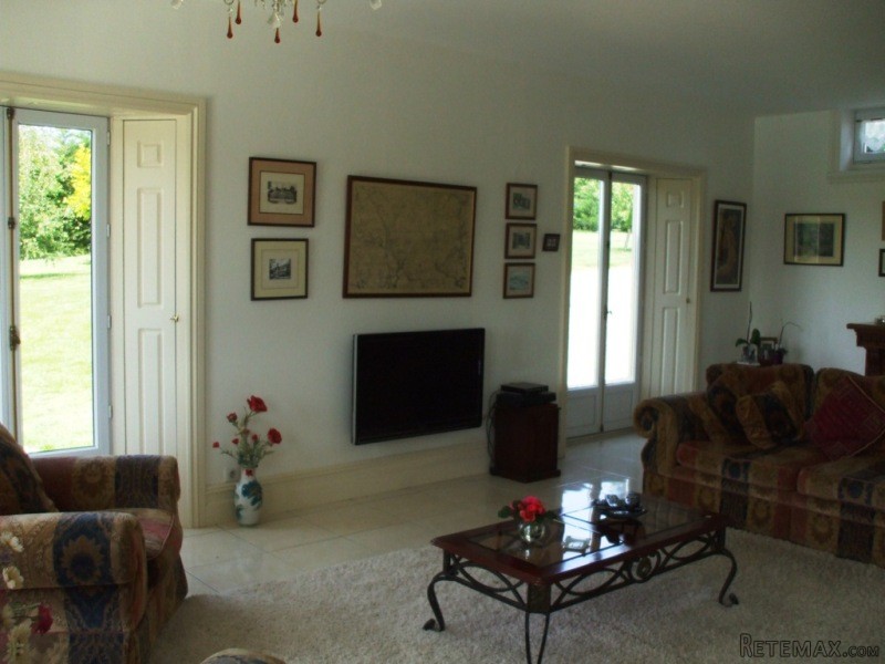 Lavishly Appointed Traditionally Built.. - 2