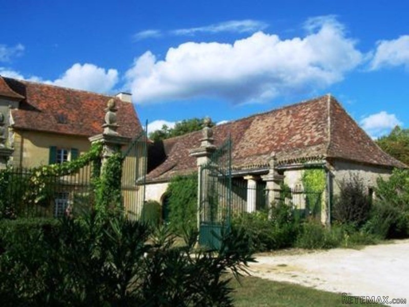 Chateau For Sale With Various.. - 2